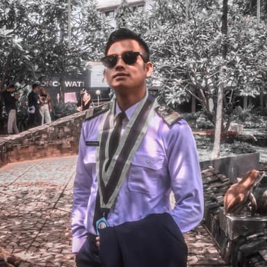 Profil CV Alvian Zulkarnaen