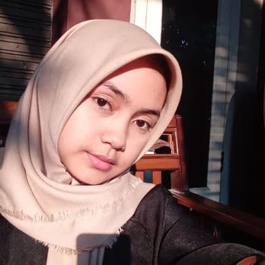 Profil CV Annisa Cikal