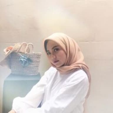 Profil CV Annisa Nur Shaqila