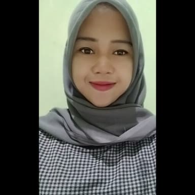 Profil CV Deti Nurdayanti