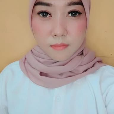 Profil CV Dwi Aulia Sholihati