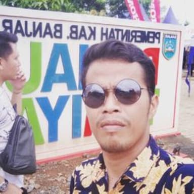 Profil CV Fahmi Akhyar