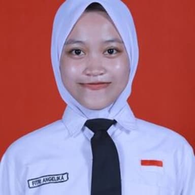 Profil CV Fitri Angelika