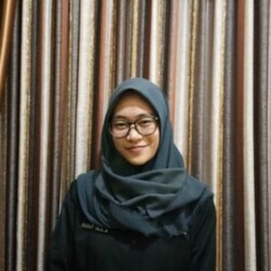 Profil CV Hanifah Pratiwi