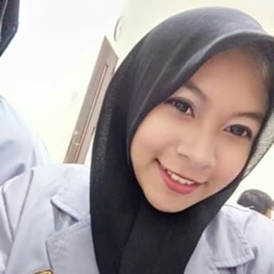 Profil CV Hiqma Hanggraini