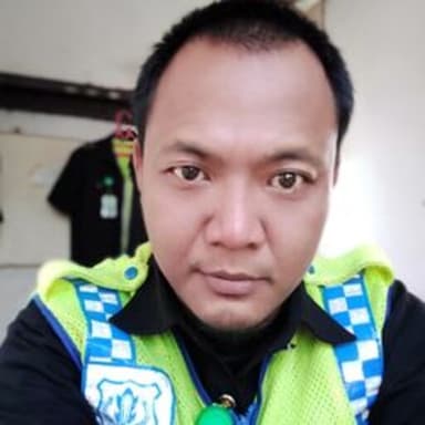 Profil CV Igede Dharmika