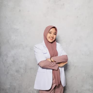 Profil CV drg.Iluh Wulandani