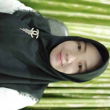 Profil CV Intan Safitri Mokodompit, S.Pd