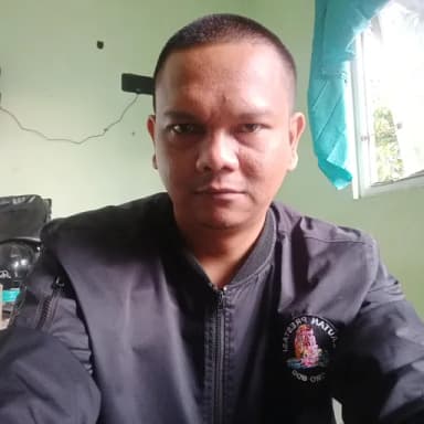 Profil CV Tria Junia Putra