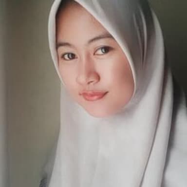 Profil CV Latifah