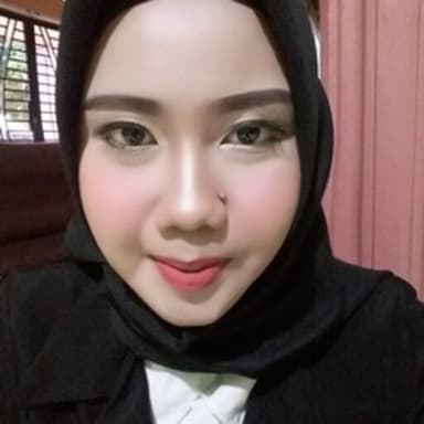 Profil CV Lili Khairani