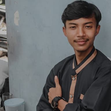 Profil CV Manarul Hidayatulloh