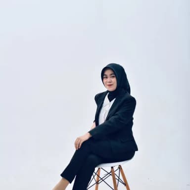 Profil CV Nadhila Putri Talsi