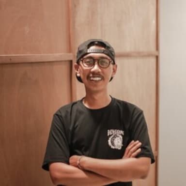 Profil CV Nova Arisman