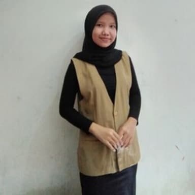 Profil CV Nuraeny Pratiwi