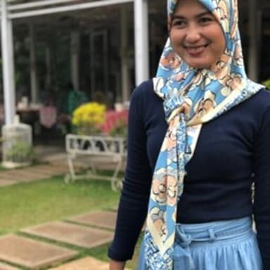 Profil CV Nurhandayani