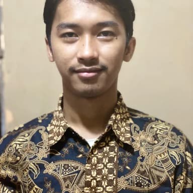 Profil CV Nur Malik