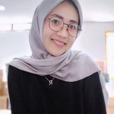 Profil CV Ria Handayani