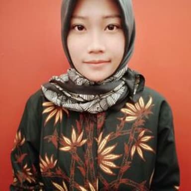 Profil CV Riama Fitri