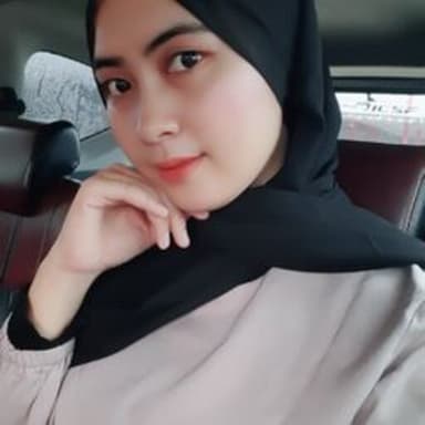 Profil CV Rianti Novita Kania