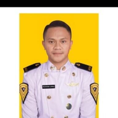 Profil CV Ridwan Lariu