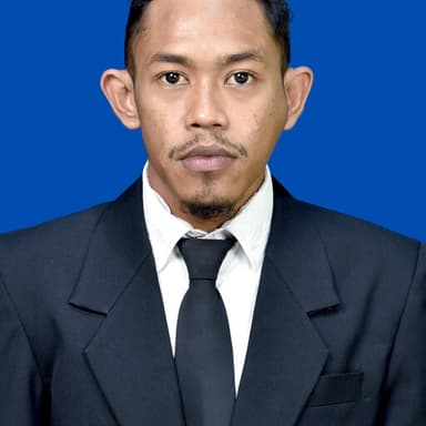 Profil CV Rifki, S.Hut