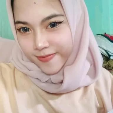 Profil CV Riana Lestari