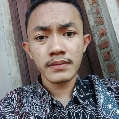 Profil CV Roqi Mualimal Fadho