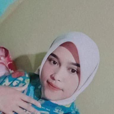 Profil CV Sandra Saputri