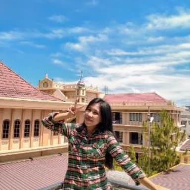 Profil CV Siti Aristha Widya Ginting