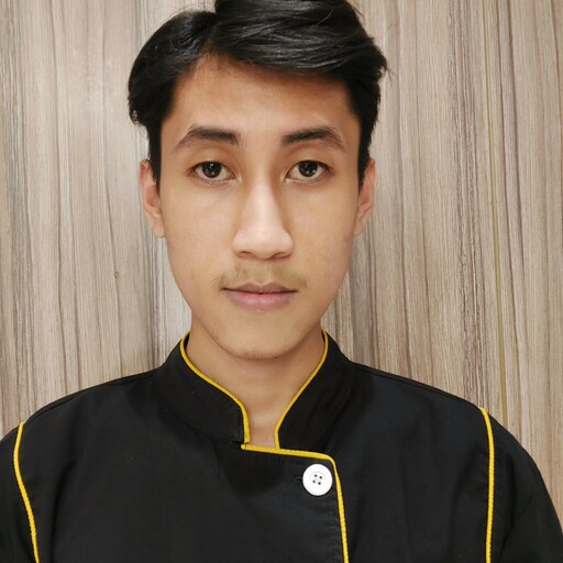 Profil CV Abi Royyan Maulidul Khautsar - Crew Service