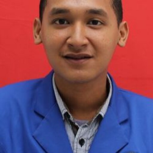 Profil CV Adhitya Parluhutan Manihuruk - Head Chef