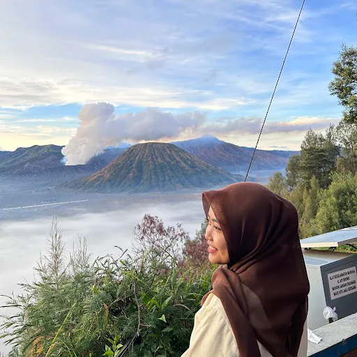 Profil CV Adila Nuriyanah