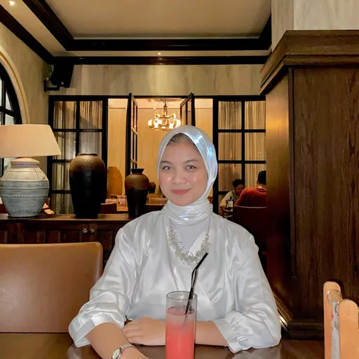 Profil CV adinda choirunnisa 