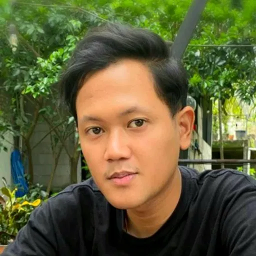 Profil CV AHMAD PRAYOGO - Sales Promotion Executive 