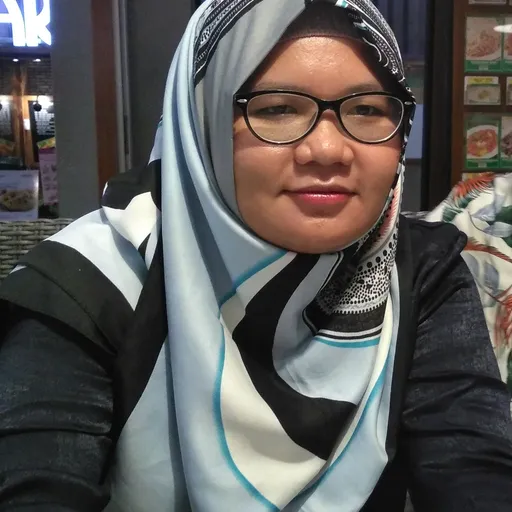 Profil CV ALYA NOOR FITRIANI - Mahasiswa Magang