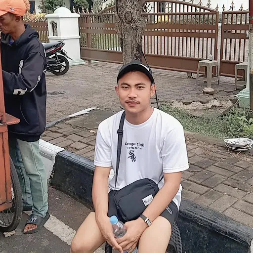 Profil CV Anggi Setiawan - Operator 