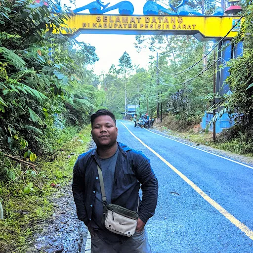 Profil CV Anwar Sholihin