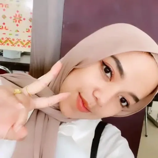 Profil CV Aprinda Aprinda