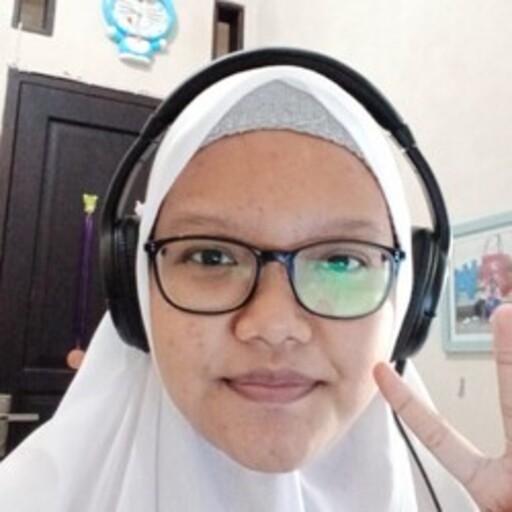 Profil CV Aqiella Fadia Hayya