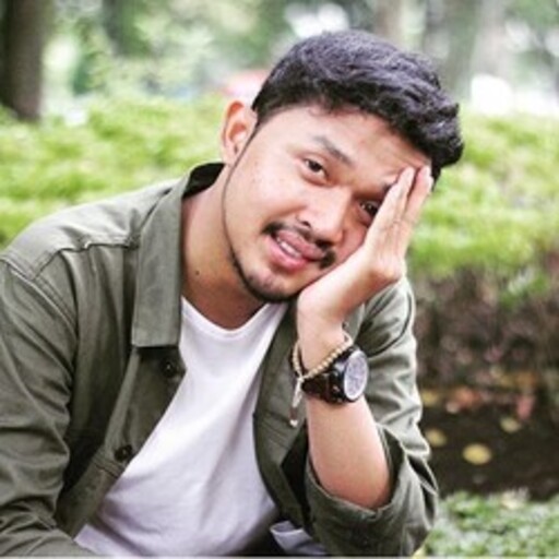Profil CV Attria Hikam Maulana - Pengajar Keagaamaan