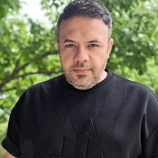 Profil CV Bahtiyar Ayhan