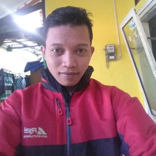 Profil CV bagas satrio
