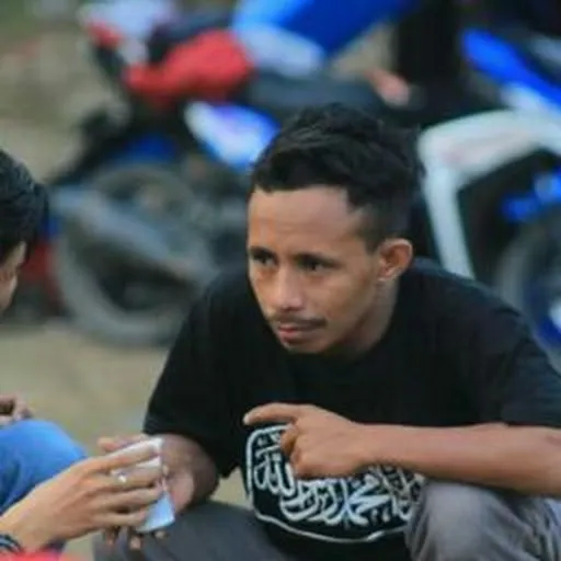 Profil CV bair jie