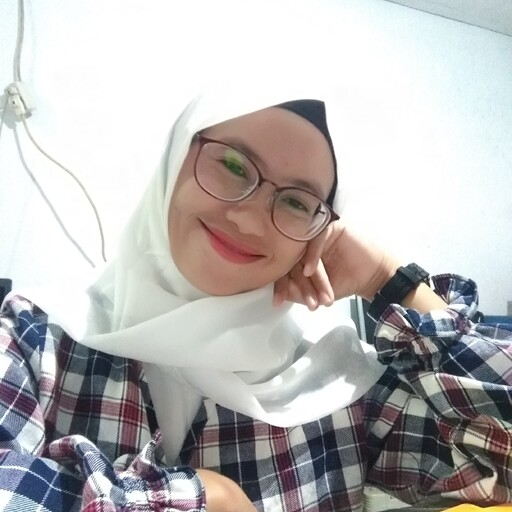 Profil CV Cahya Dewi Nurtanti - Kepala Tata Usaha