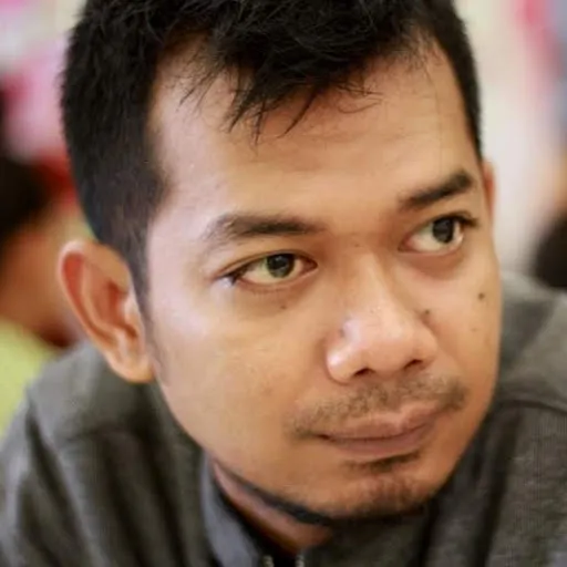 Profil CV djufri prio utomo