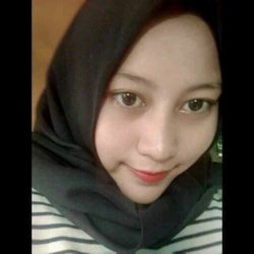 Profil CV Dwi Puji Ayuningsih - MAN 4 CIAMIS