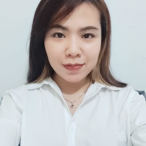 Profil CV Dwi Wahyuni Nilashary - Staff Admin Qa