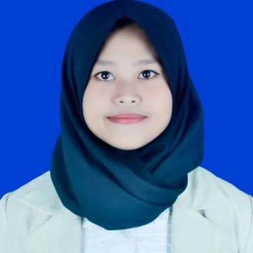Profil CV Elina Fuji
