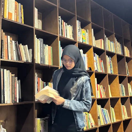 Profil CV Elvira Iqnatya